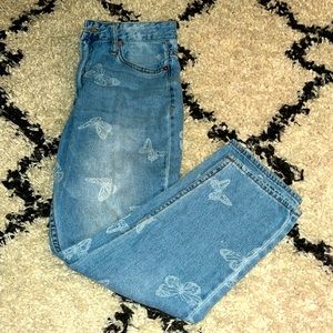 Butterfly wide legged jeans with light blue wash color